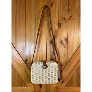 Bueno Collection Straw Crossbody Bag nwt (4894)